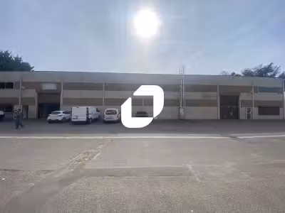 Location Locaux d'activités - Entrepôts à Ennery