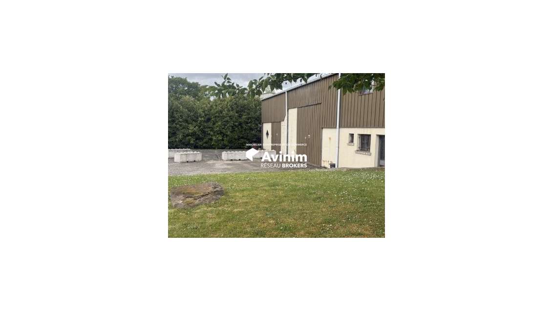 LOCAL D'ACTIVITÉ INDÉPENDANT DE 420M2 SUR UNE P