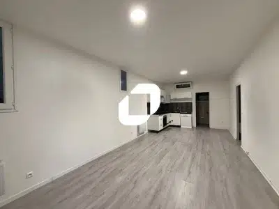Location Locaux d'activités - Entrepôts à Ennery