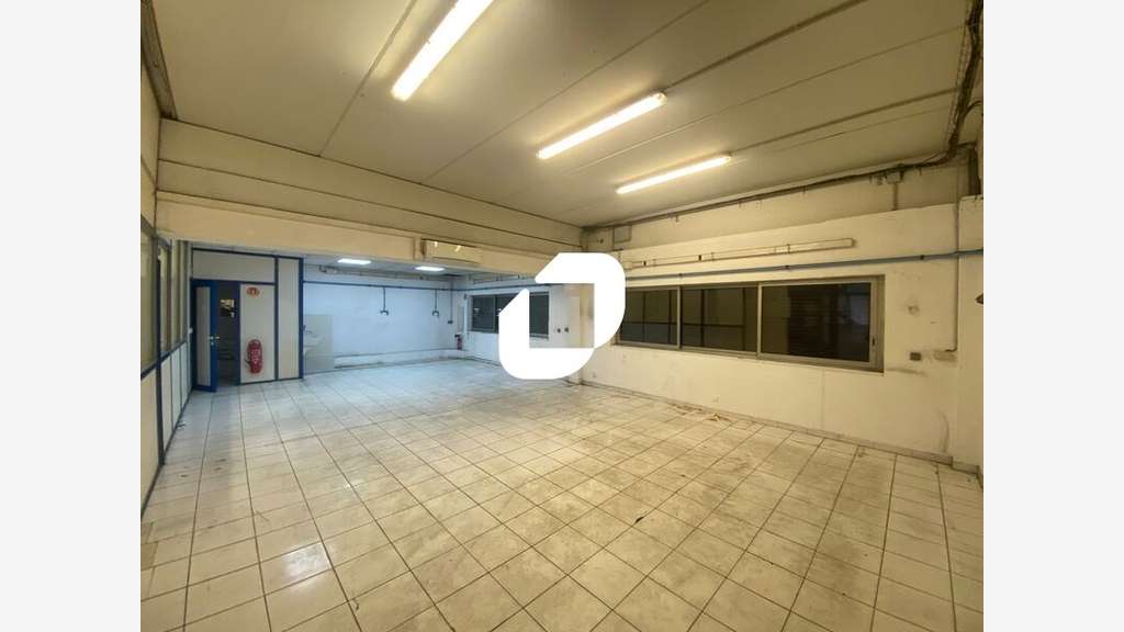 A louer Local d'activité 700m² Ennery