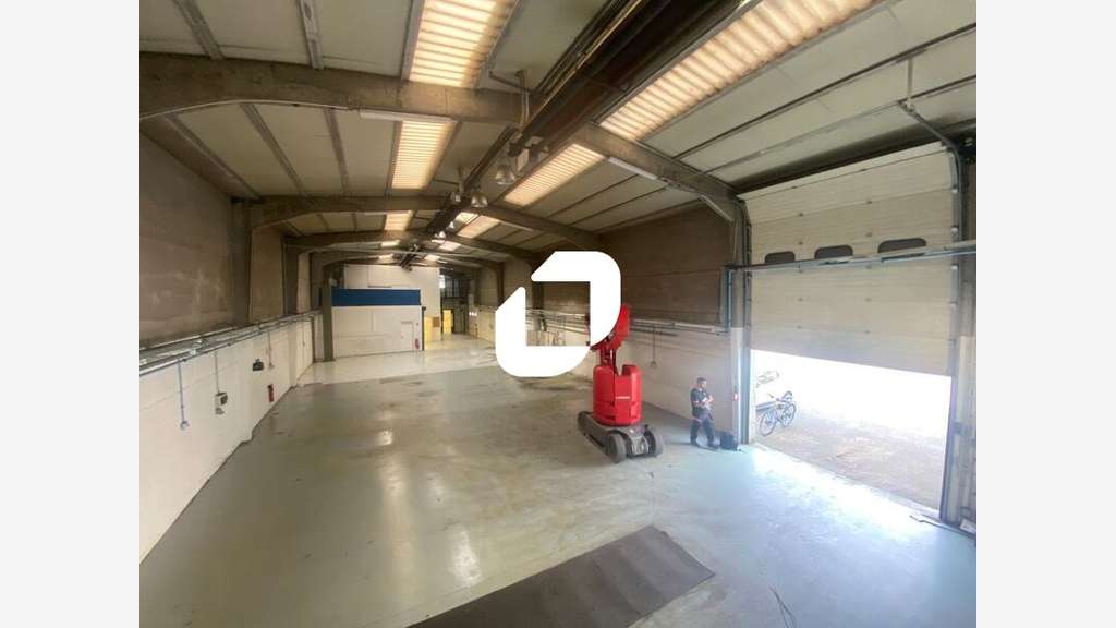 A louer Local d'activité 350m² Ennery
