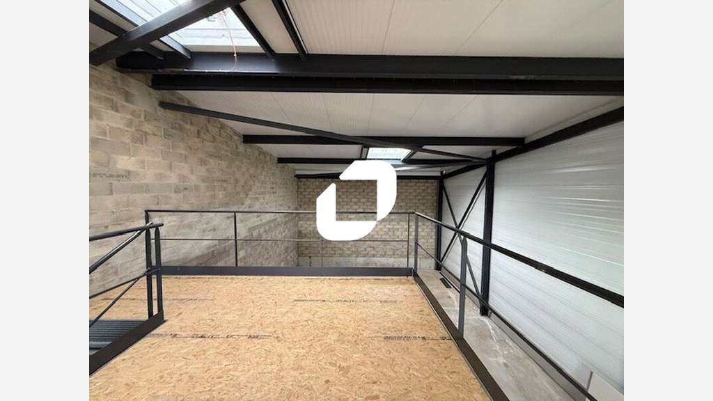 A louer Local d'activité 185m² Ennery