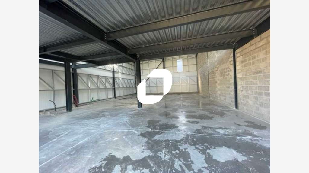 A louer Local d'activité 218m² Ennery