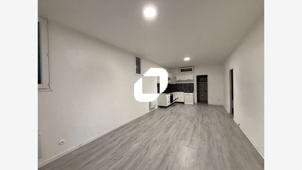 A louer Local d'activité 340m² Ennery