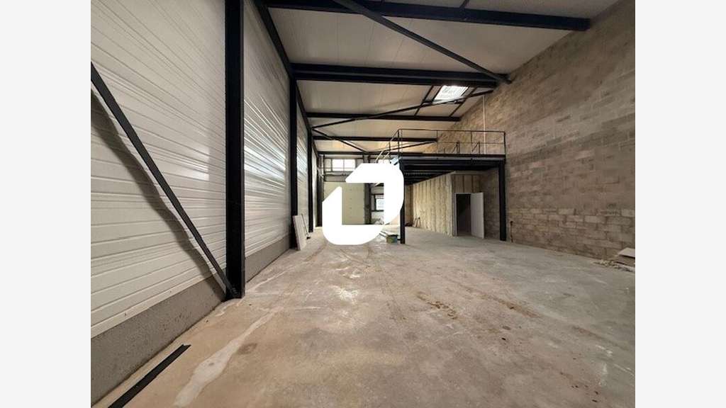 A louer Local d'activité 185m² Ennery