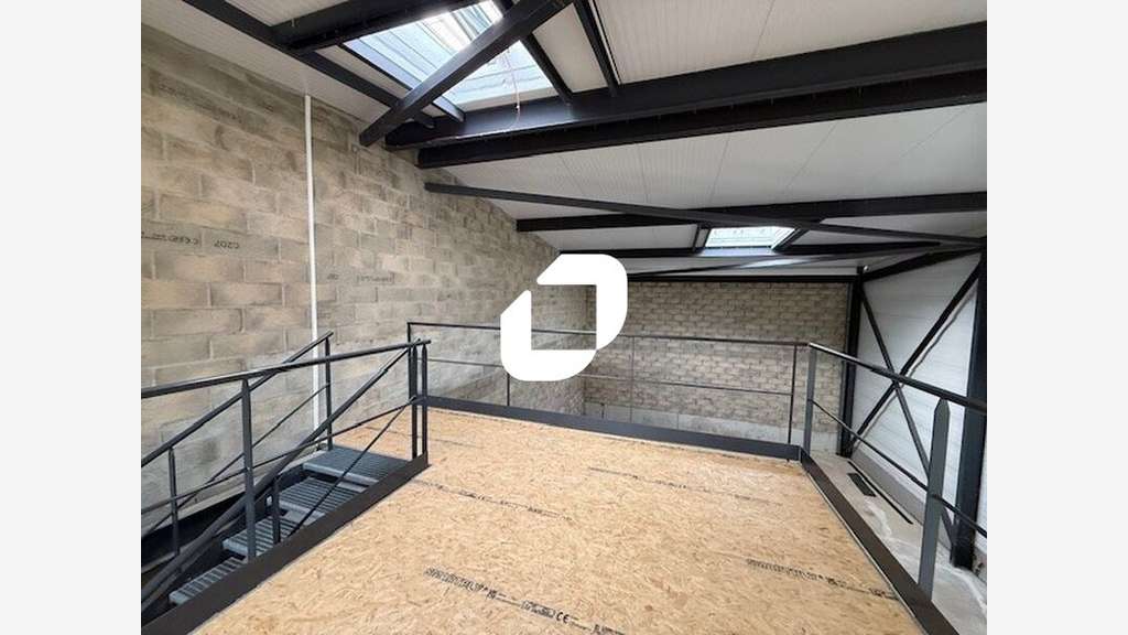 A louer Local d'activité 185m² Ennery