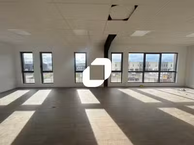 A louer Local d'activité 218m² Ennery