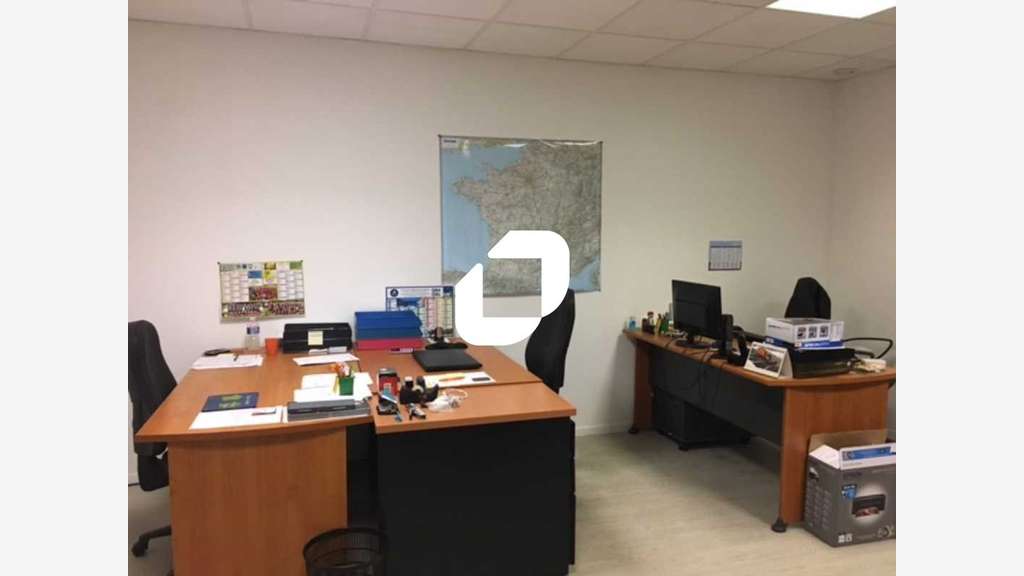 A louer Local d'activité 157m² Ennery