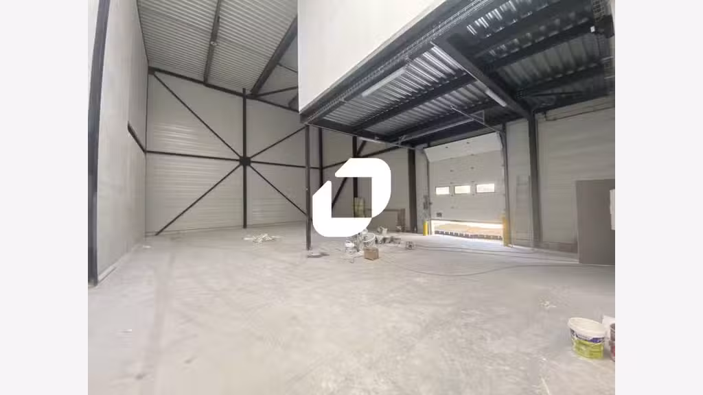 A louer Local d'activité 233m² Pontoise