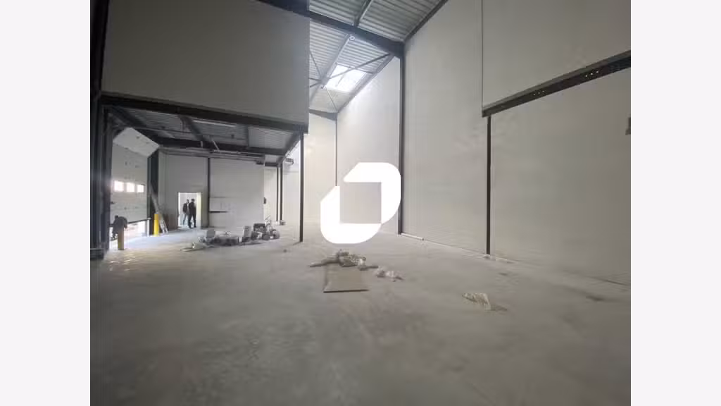 A louer Local d'activité 233m² Pontoise