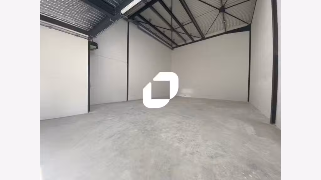 A louer Local d'activité 1263m² Pontoise