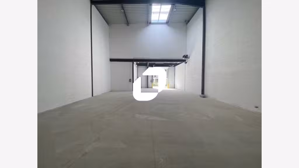 A louer Local d'activité 1263m² Pontoise