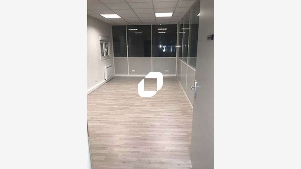 A louer Local d'activité 722m² Ennevelin