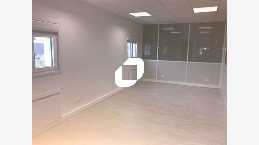 A louer Local d'activité 722m² Ennevelin