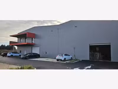 À louer entrepôt 1250m² à Entraigues/Sorgue