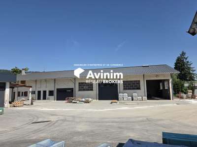 Locaux d'activité et bureaux 665m² à Entrelacs