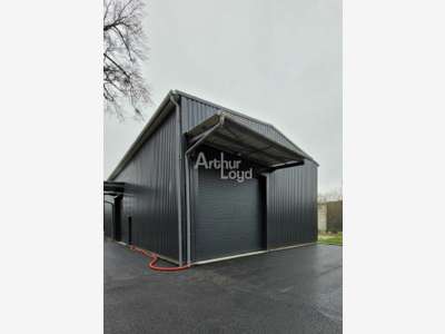 Local neuf 162m² à louer emp stratégique Entrelacs