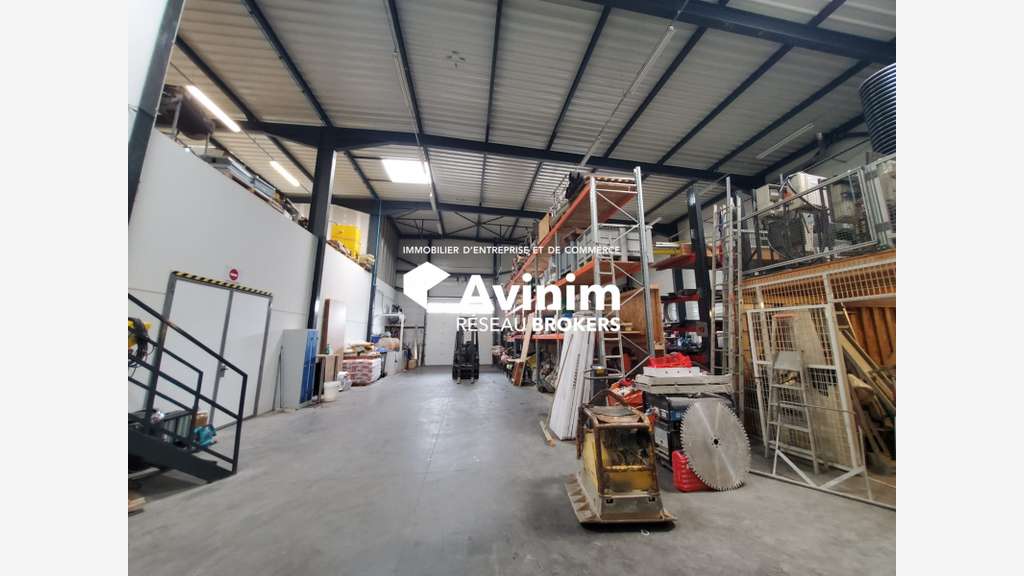 Local d'activité 1 548m² - Epagny
