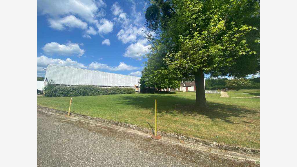 Entrepôt 7110m² à louer à Epernon ZI Quatre Filles