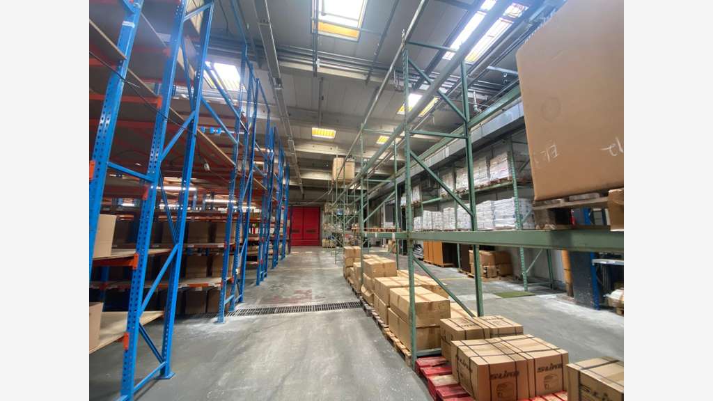 Entrepôt 7110m² à louer à Epernon ZI Quatre Filles