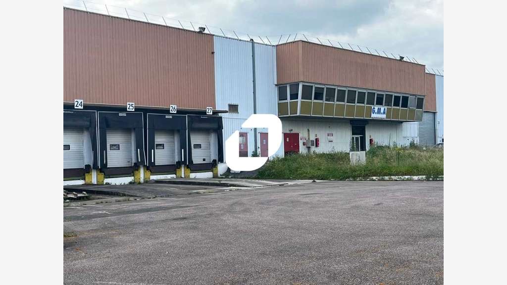 A louer Local d'activité 5975m² Epone
