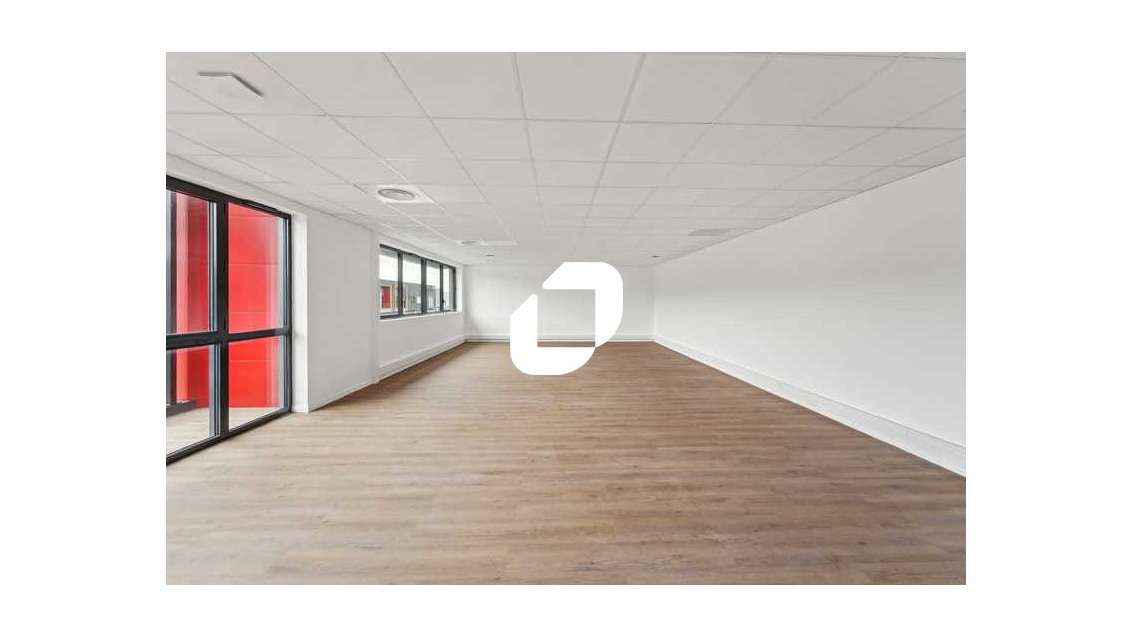 A louer Local d'activité 296m² Eragny