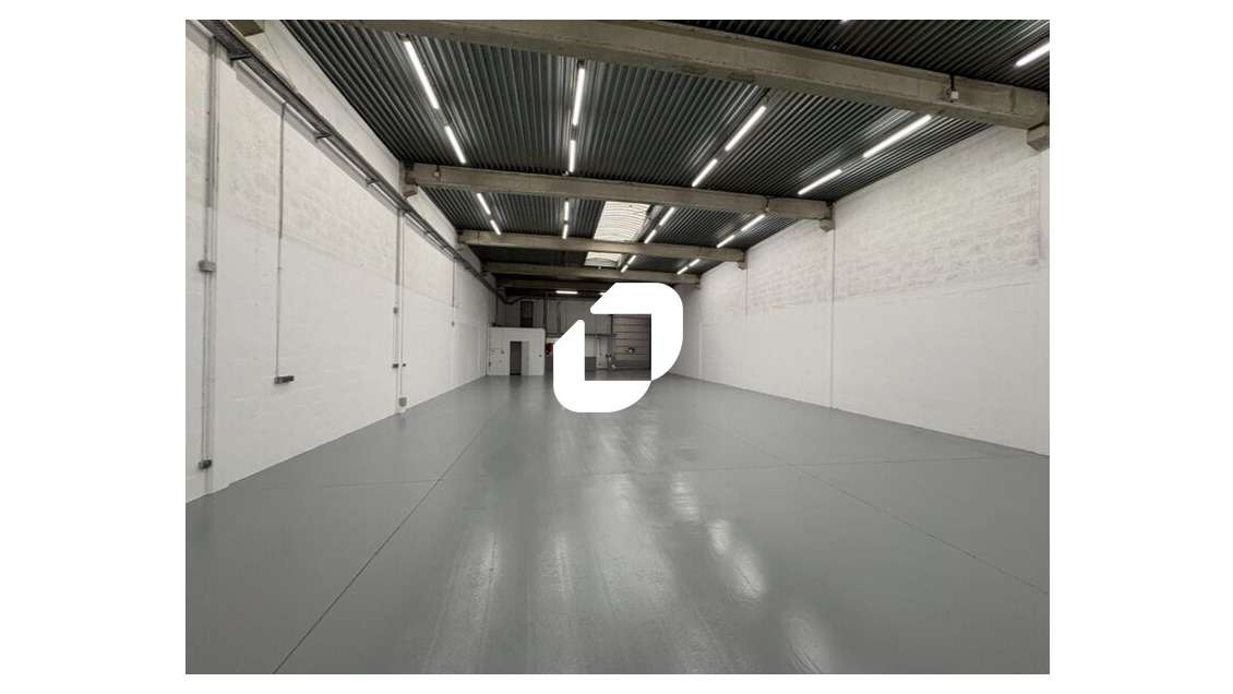 A louer Local d'activité 298m² Eragny