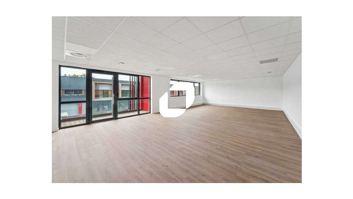 A louer Local d'activité 2969m² Eragny