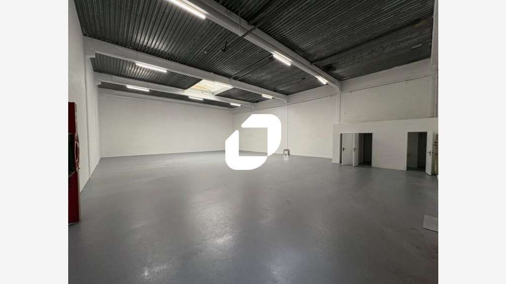 A louer Local d'activité 449m² Eragny
