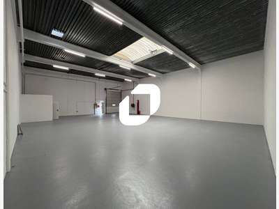 A louer Local d'activité 449m² Eragny