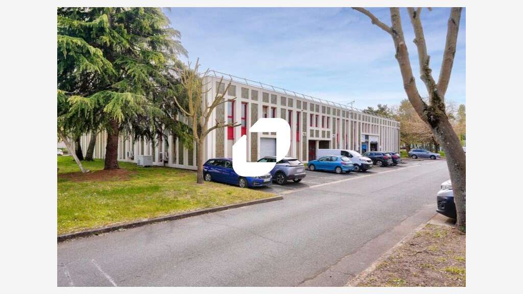 A louer Local d'activité 645m² Eragny