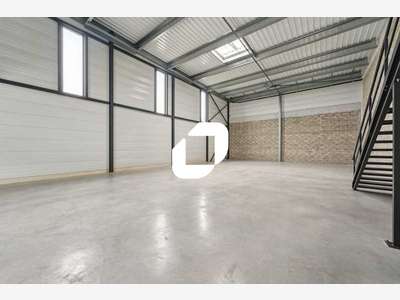 A louer Local d'activité 840m² Eragny