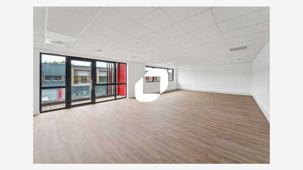 A louer Local d'activité 2969m² Eragny