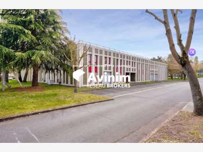 Local d'activité 1094m² à louer à Éragny-sur-Oise