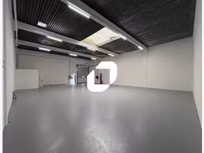 A louer Local d'activité 449m² Eragny
