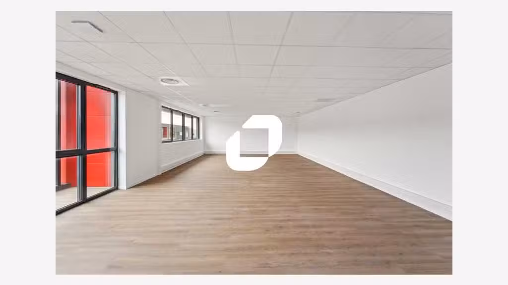 A louer Local d'activité 5370m² Eragny