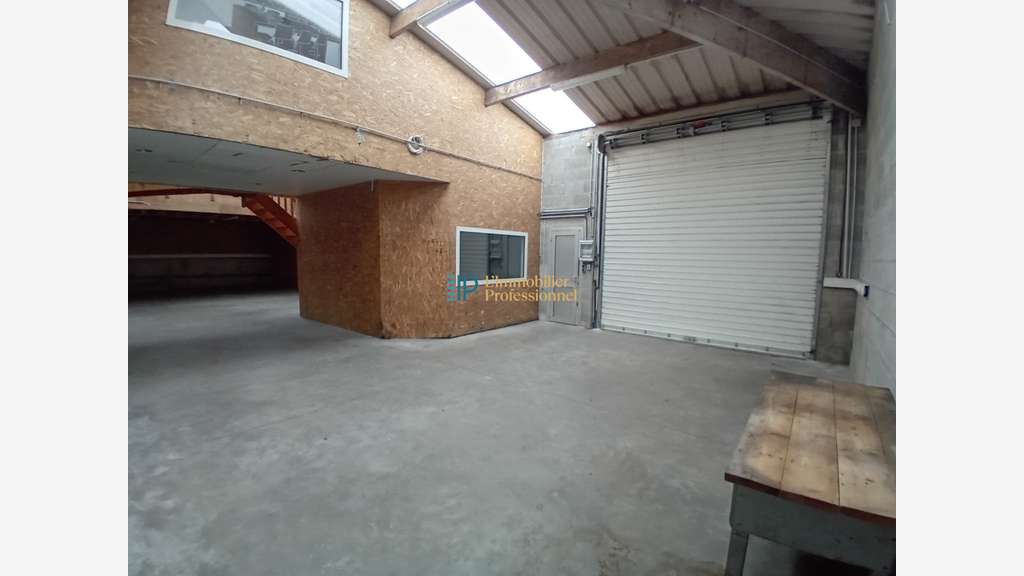 A louer local d'activité 188m² à Ergué-Gabéric