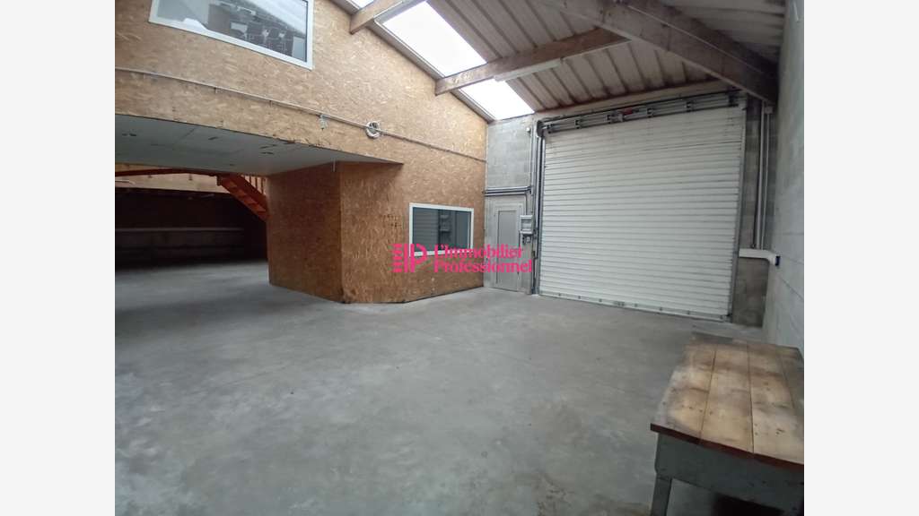 A louer local d'activité 188m² à Ergué-Gabéric