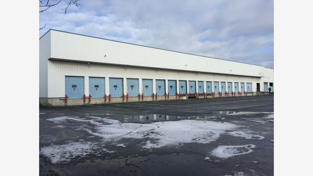 A louer entrepôt 2500m² proche Valenciennes