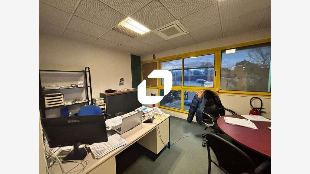 A louer Local d'activité 735m² Etrechy