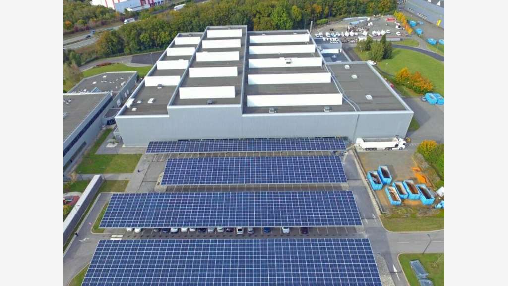 Local d'activités 5050m² à louer à Étupes
