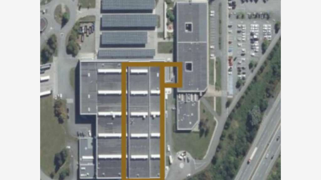 Local d'activités 5050m² à louer à Étupes