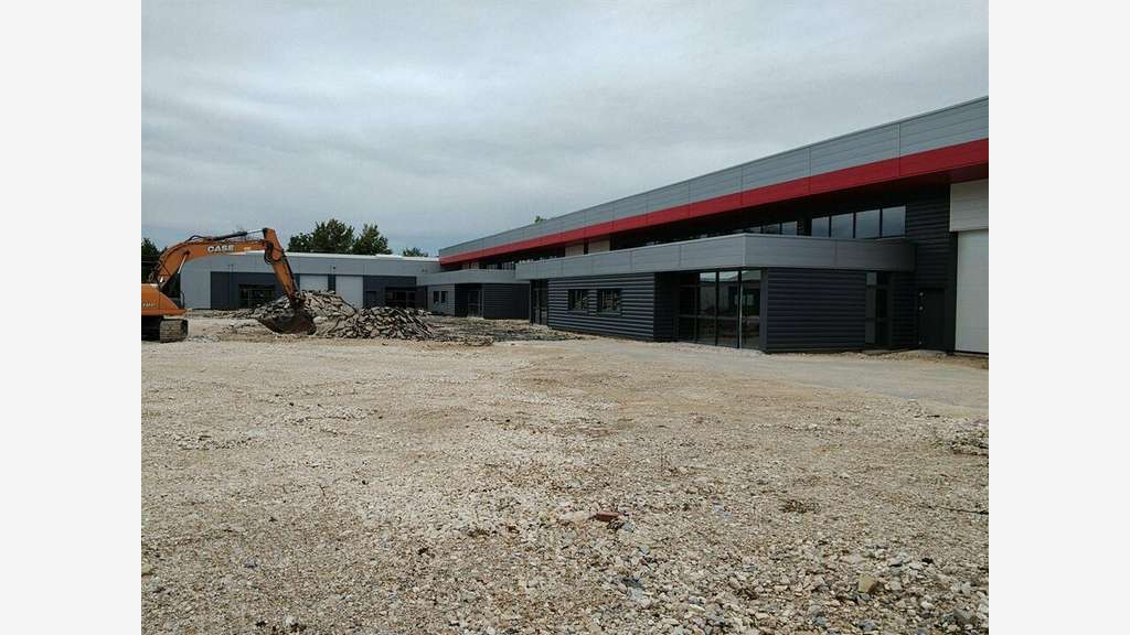 Local d'activités 2 480 m² à louer - Étupes (25)