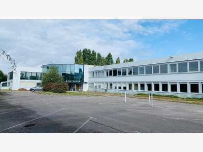 À louer – Locaux Industriels de 25 000 m² div