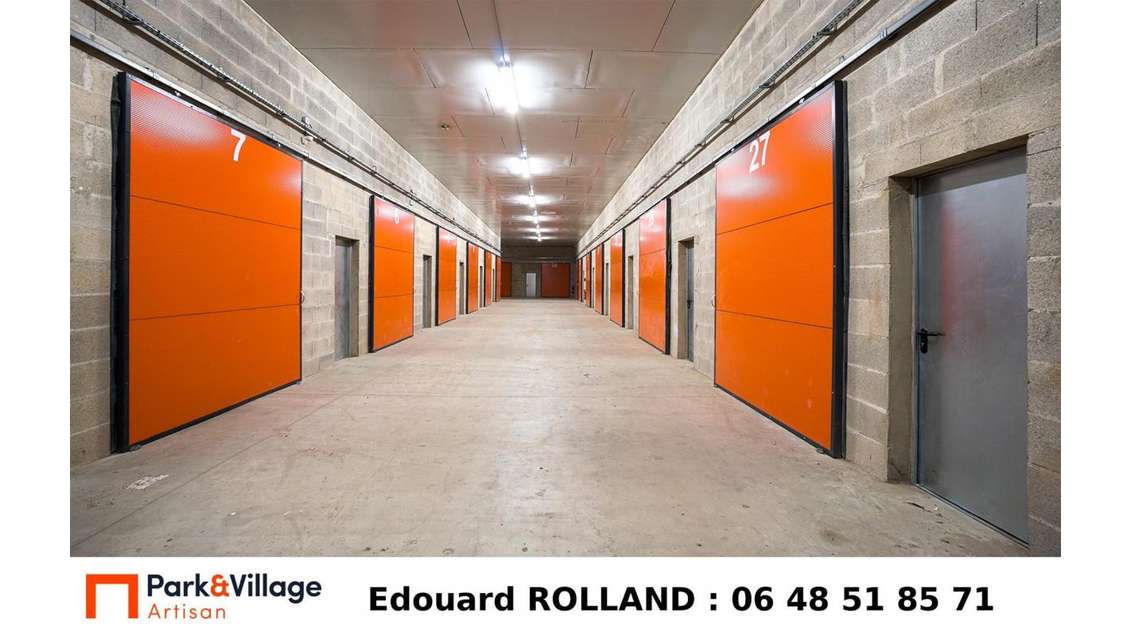 Loue bureau stockage 94m² à Ballancourt s/Essonne