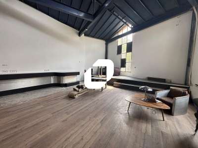 A louer Local d'activité 110m² Evry courcouronnes