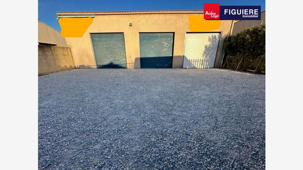 Local d'activités à louer de 39m² à Eyguieres