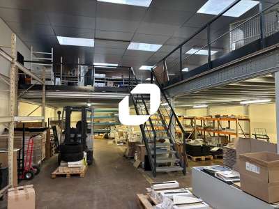 Location Locaux d'activités - Entrepôts à Eysines