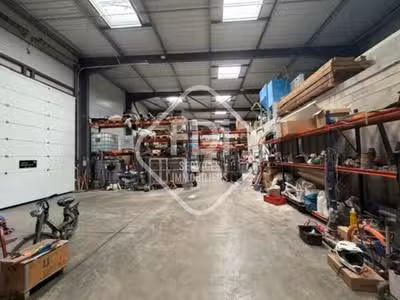 Loue entrepôt bureaux de 495m² à Fabrègues