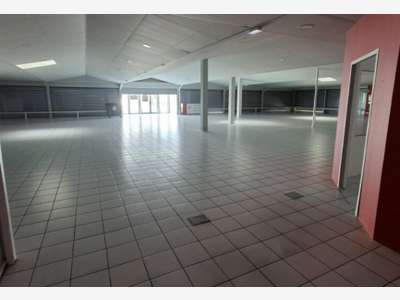 À louer local d'activités de 600m² à Fagnières 